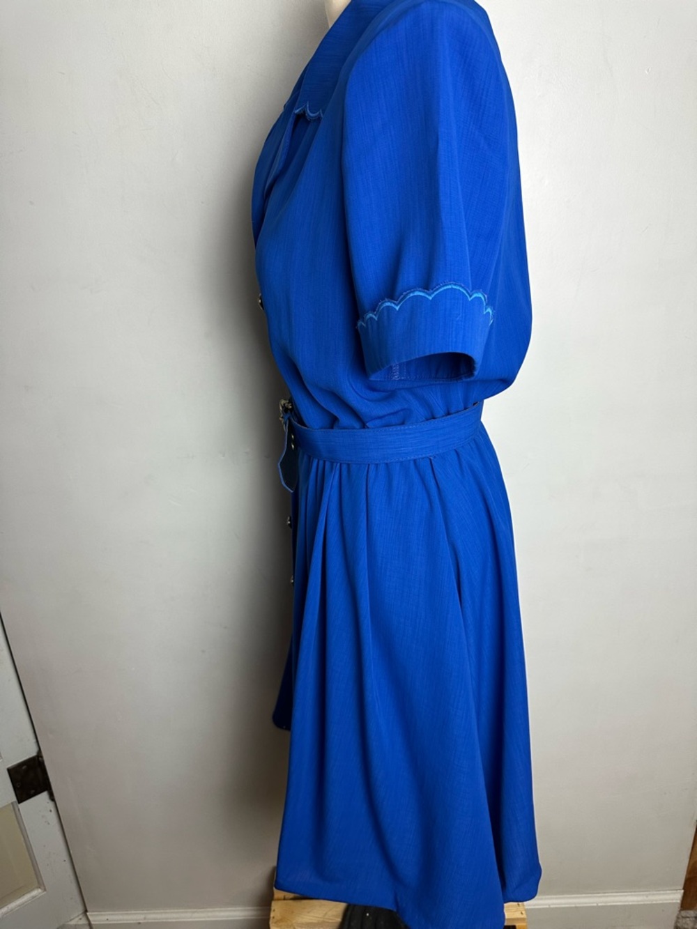 Vintage 80s Leslie Fay Blue Midi Dress with Belt Women's Size 10 Petite Stretch - Picture 6 of 12